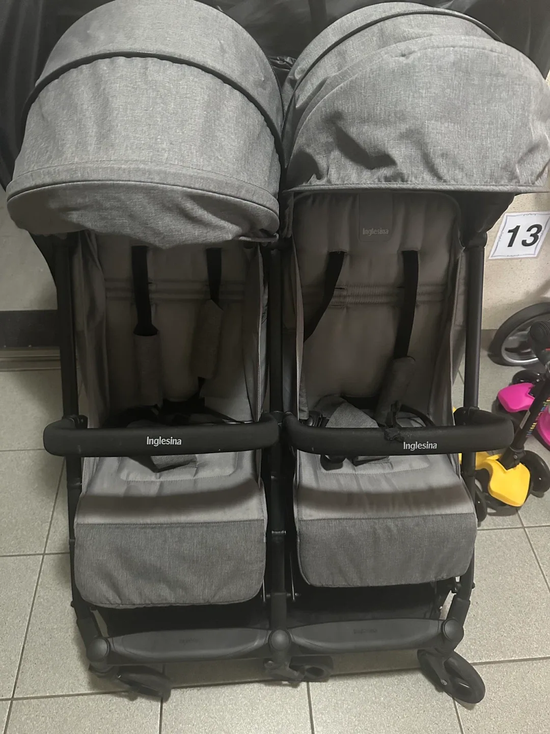 잉글레시나 트윈 스케치 쌍둥이 유모차