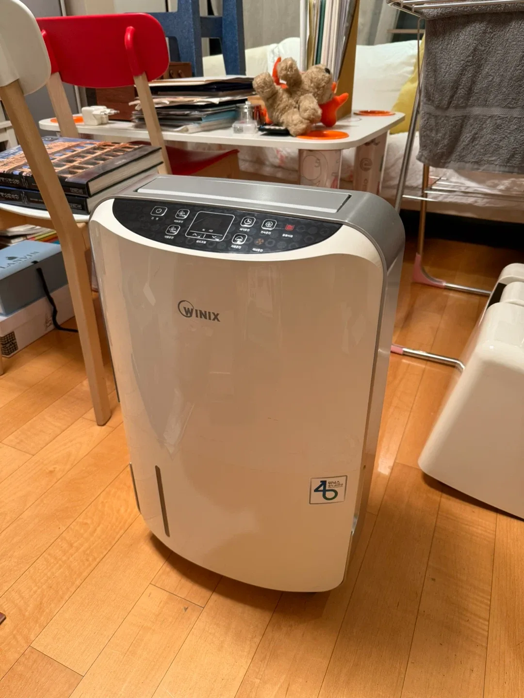 (급처분) 위닉스 DHB-120INS 제습기