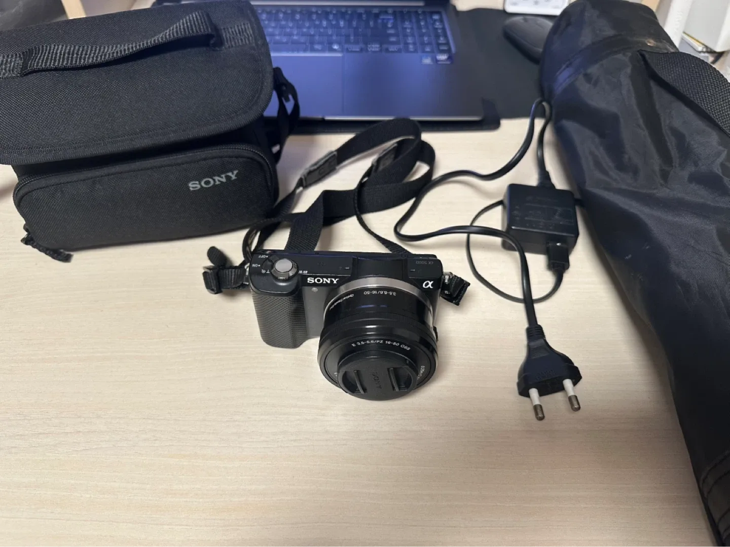 소니 알파 a5000 미러리스 카메라