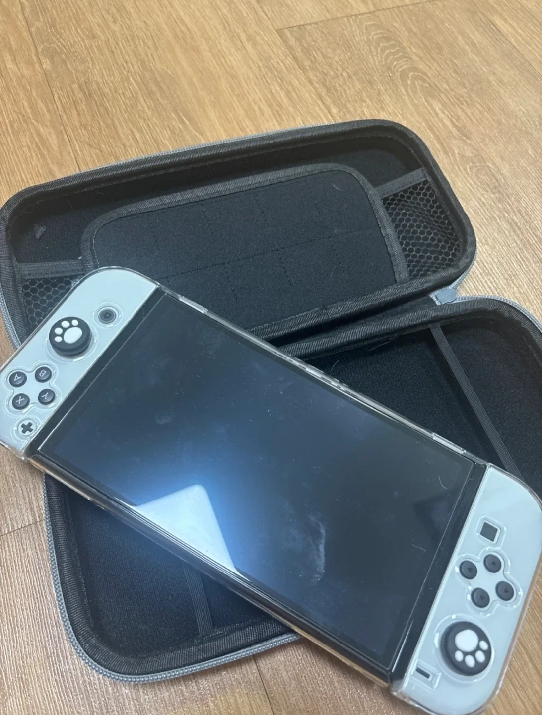 닌텐도 스위치 OLED 화이트 + 케이스