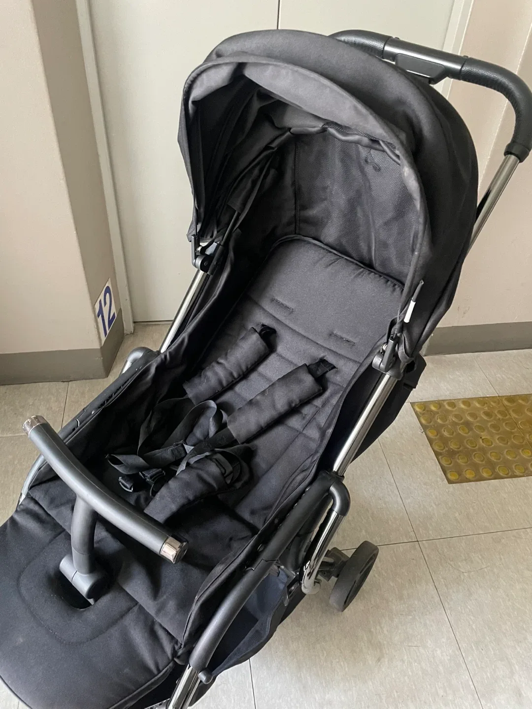 블랙 휴대용 유모차