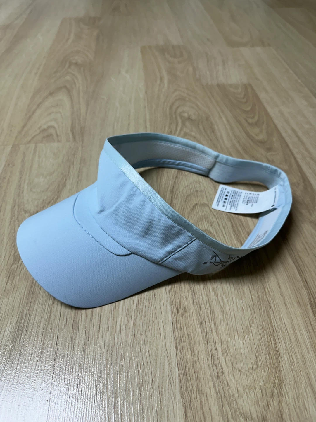 아크테릭스 하늘색 썬캡 CALVUS VISOR
