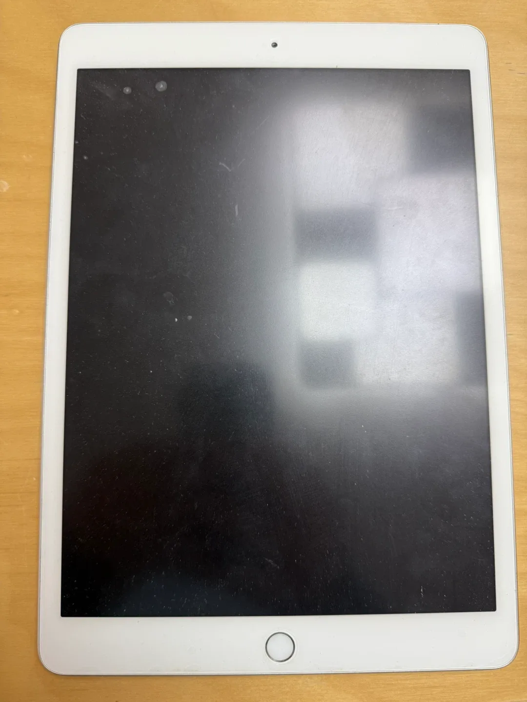 애플 아이패드 에어 2세대 A2197 실버 - 부품용 전원불