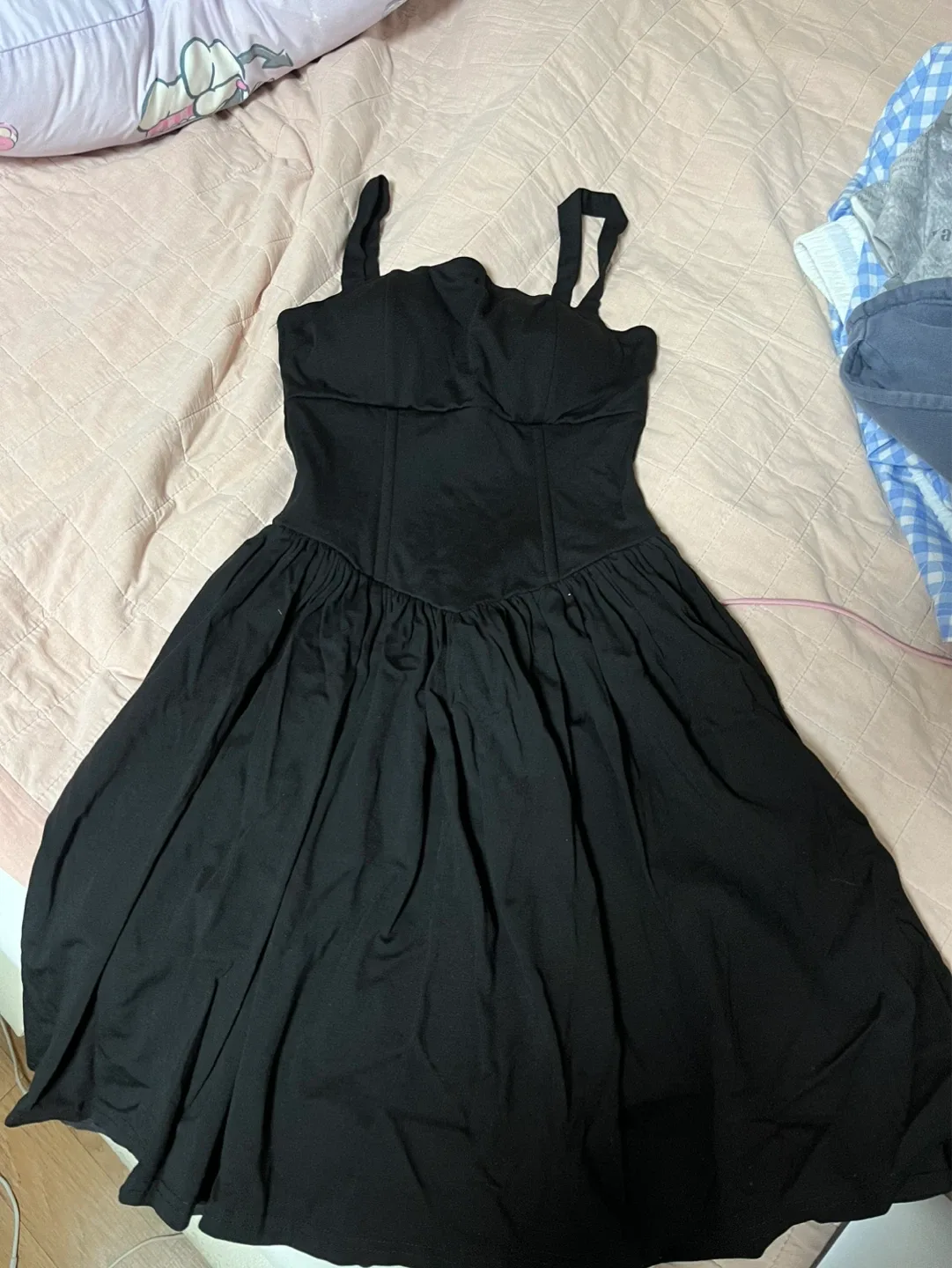 페일제이드 블랙 민소매 원피스