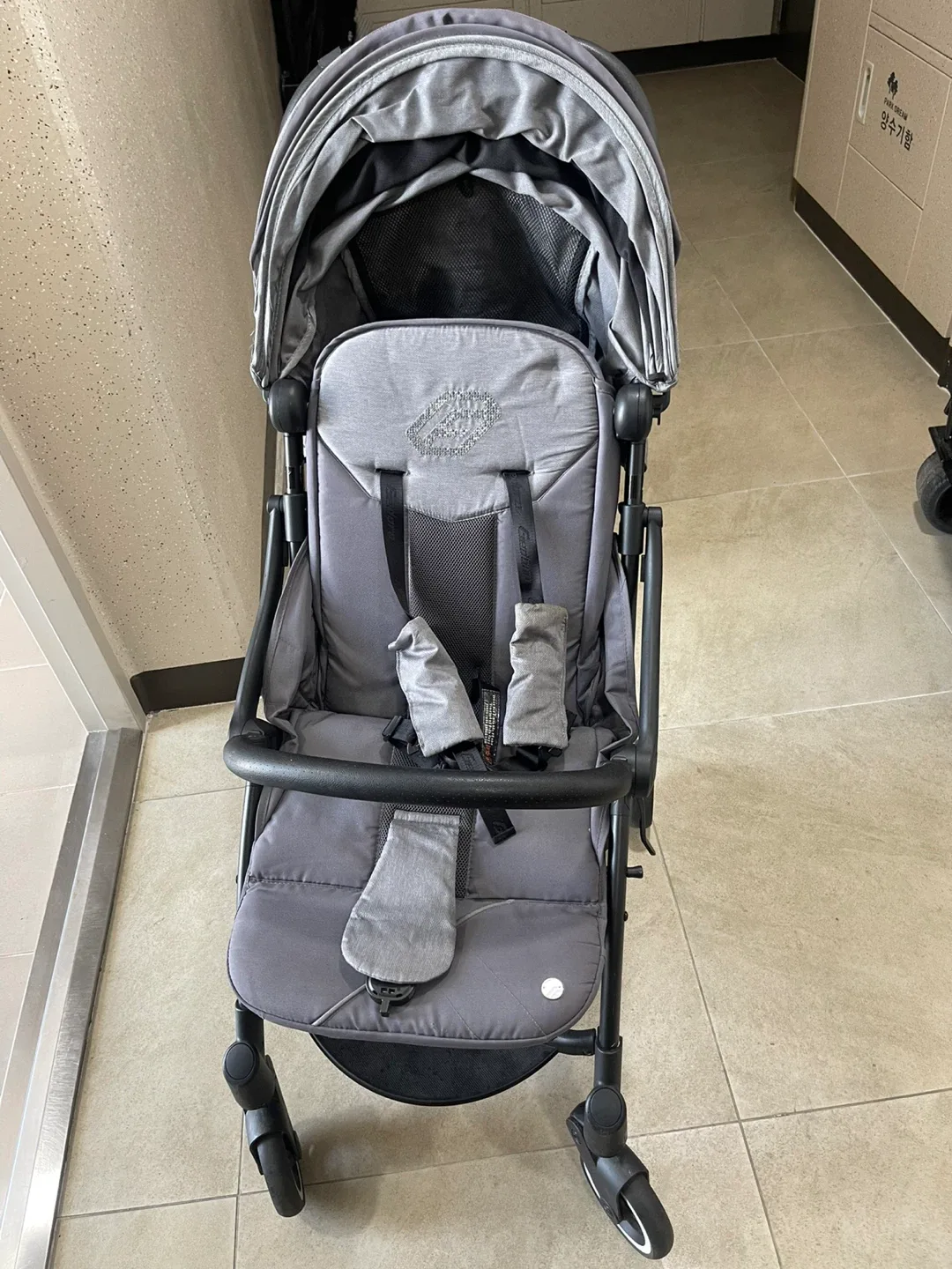 리안 레오 휴대용 유모차 그레이