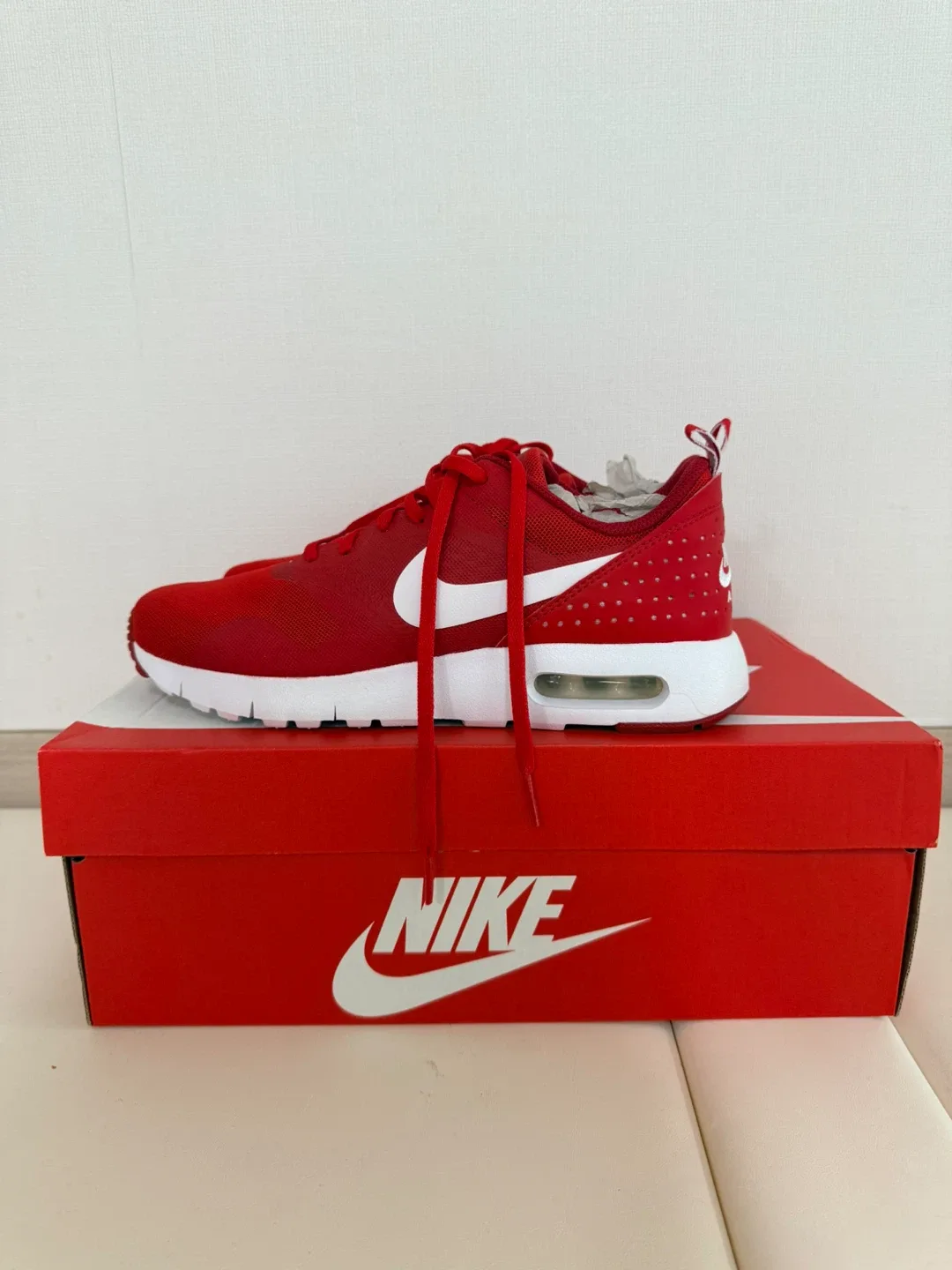 나이키 에어맥스 타바스 운동화 250 새상품 팝니다