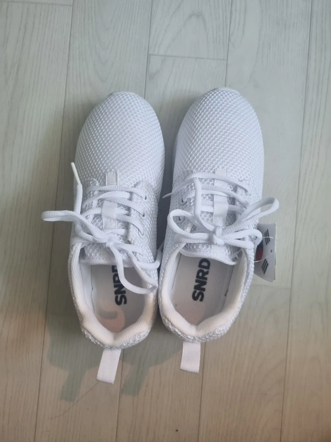 SNRD  운동화  240