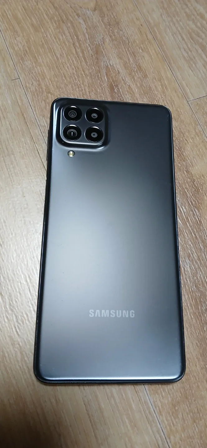 삼성 갤럭시 퀀텀3