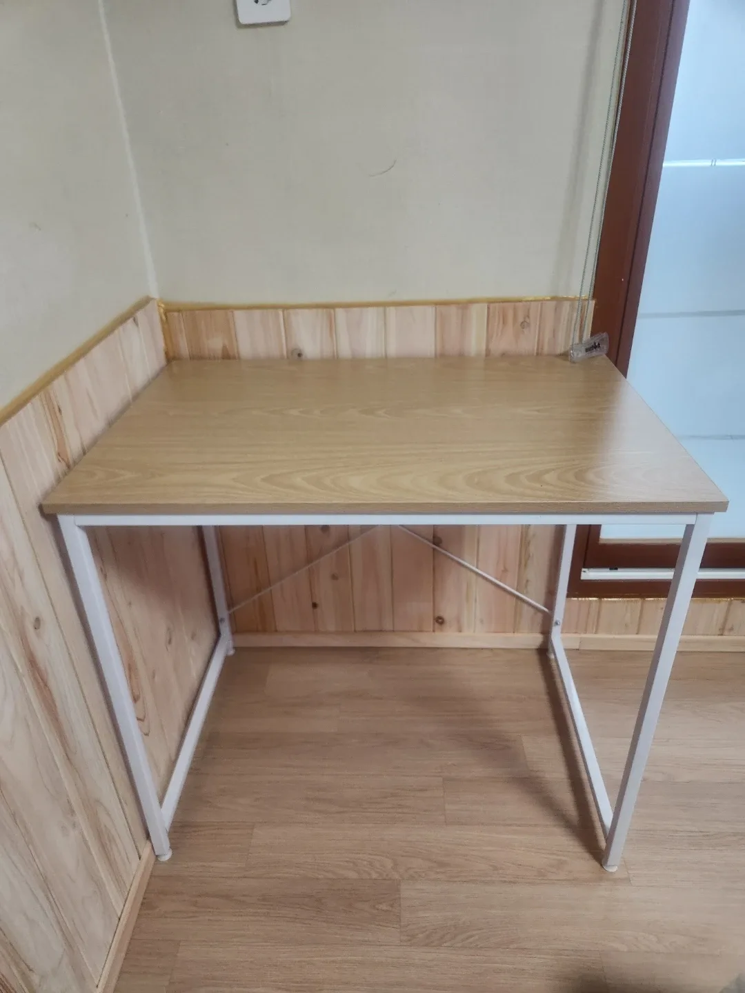 책상팝니다(조립만한 새제품)