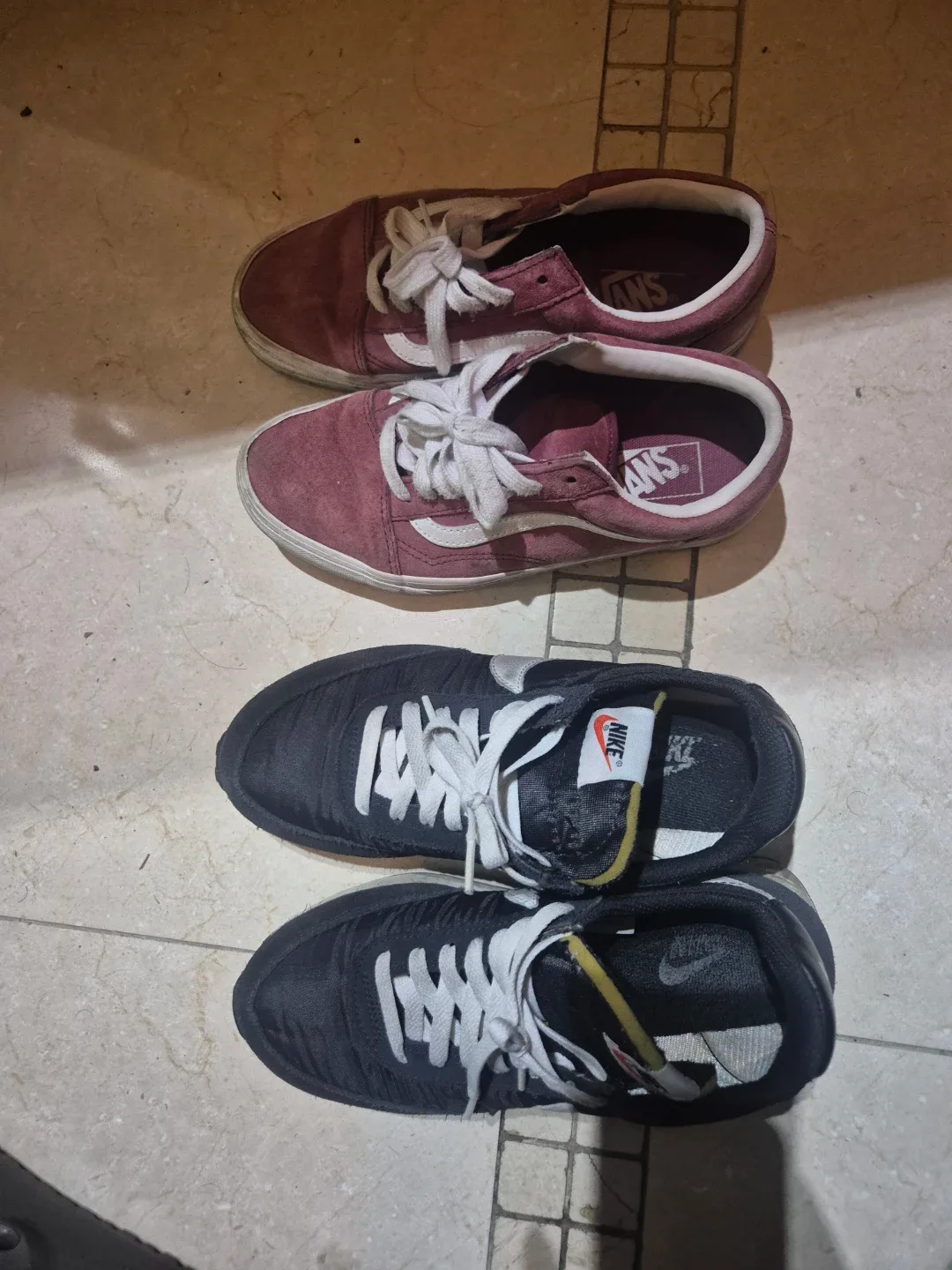 반스 올드스쿨 운동화, 나이키 운동화 250