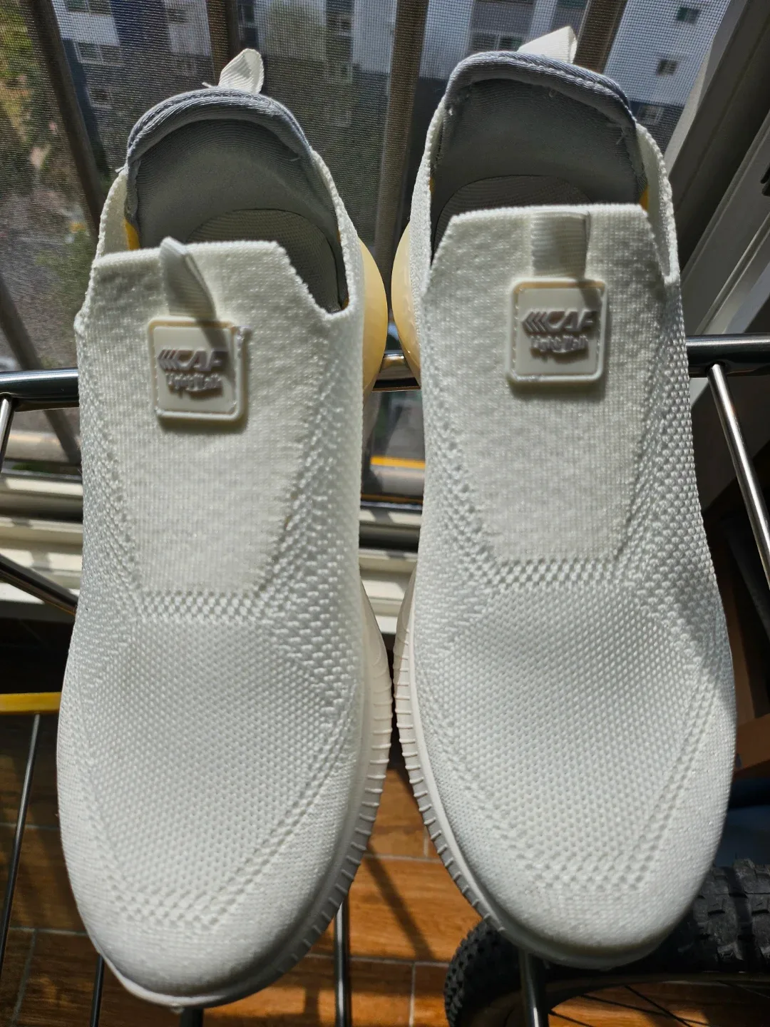 CAF Light Walk 흰색 여성 신발 235