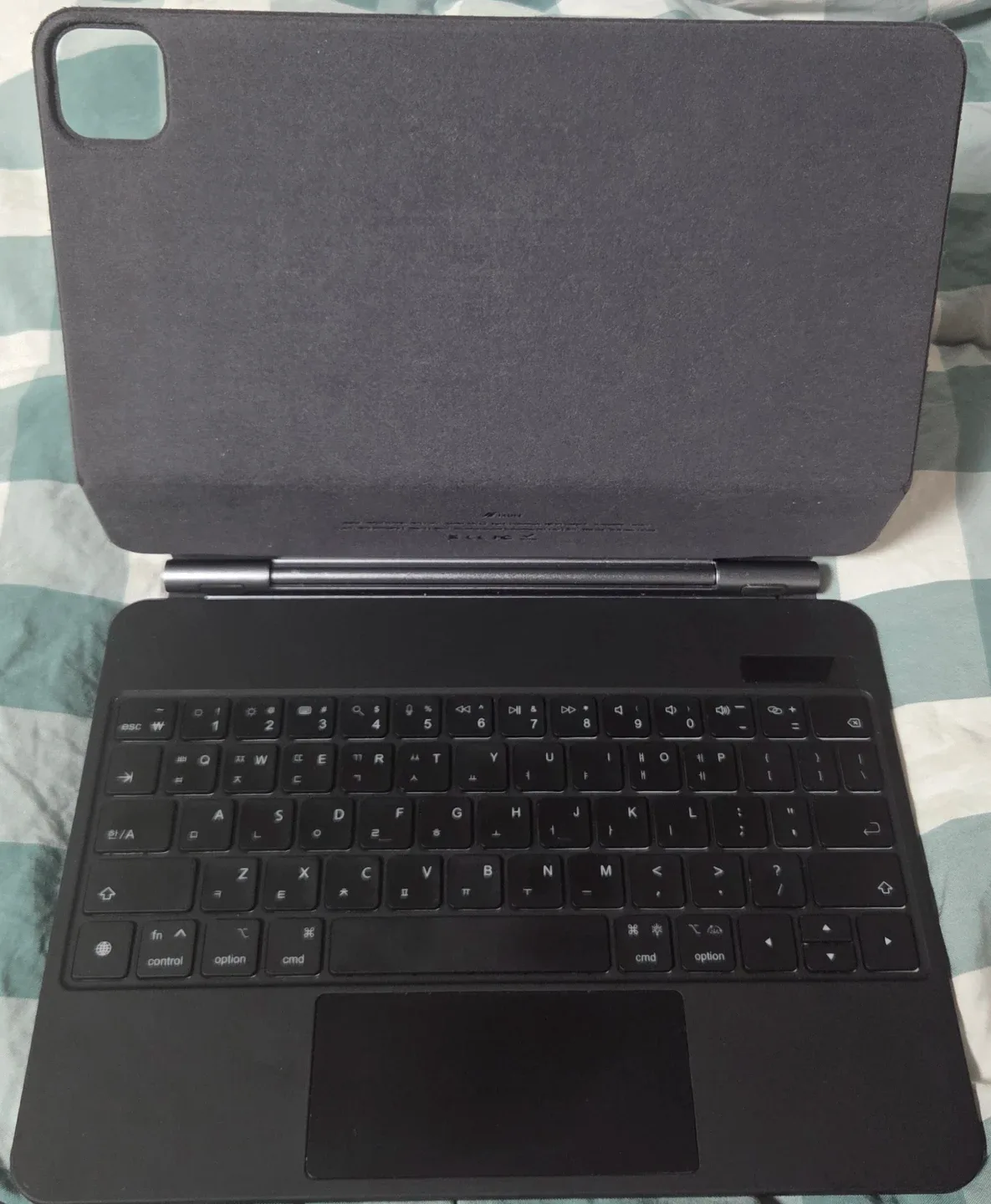 아이패드 프로 3세대 키보드 케이스