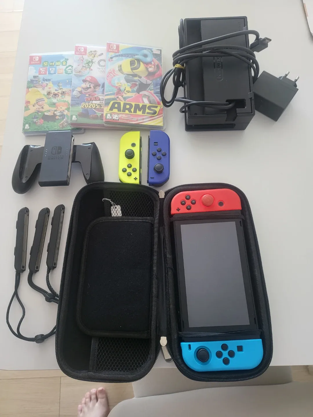 닌텐도 스위치 본체 + 게임 3개