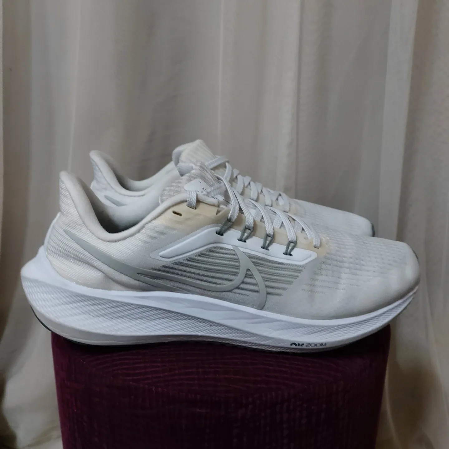 나이키 에어줌 운동화 270mm