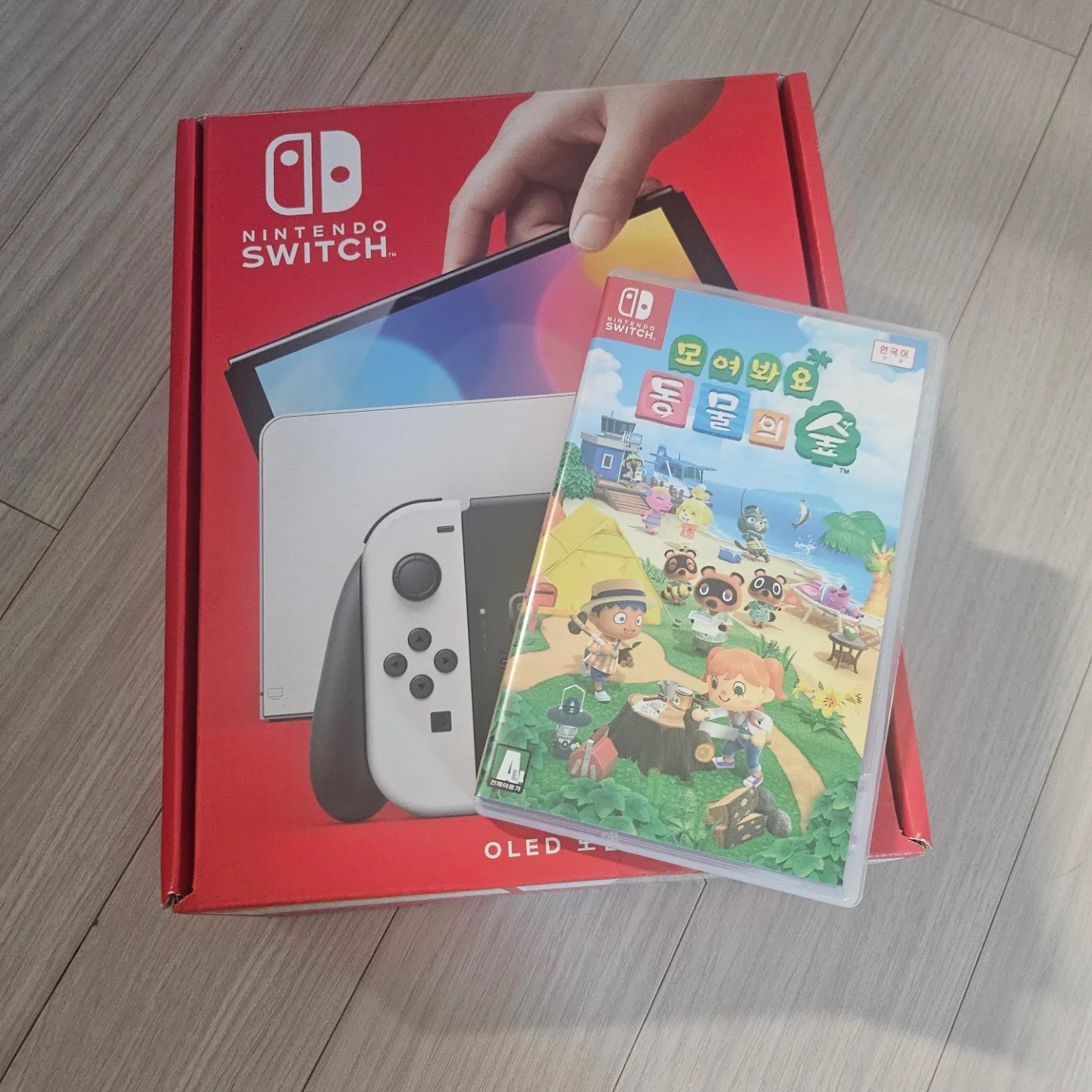닌텐도 스위치 OLED 화이트 + 동물의숲