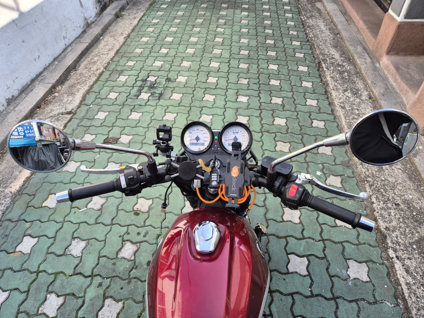 SYM SB300CR 클래식 오토바이.울프300