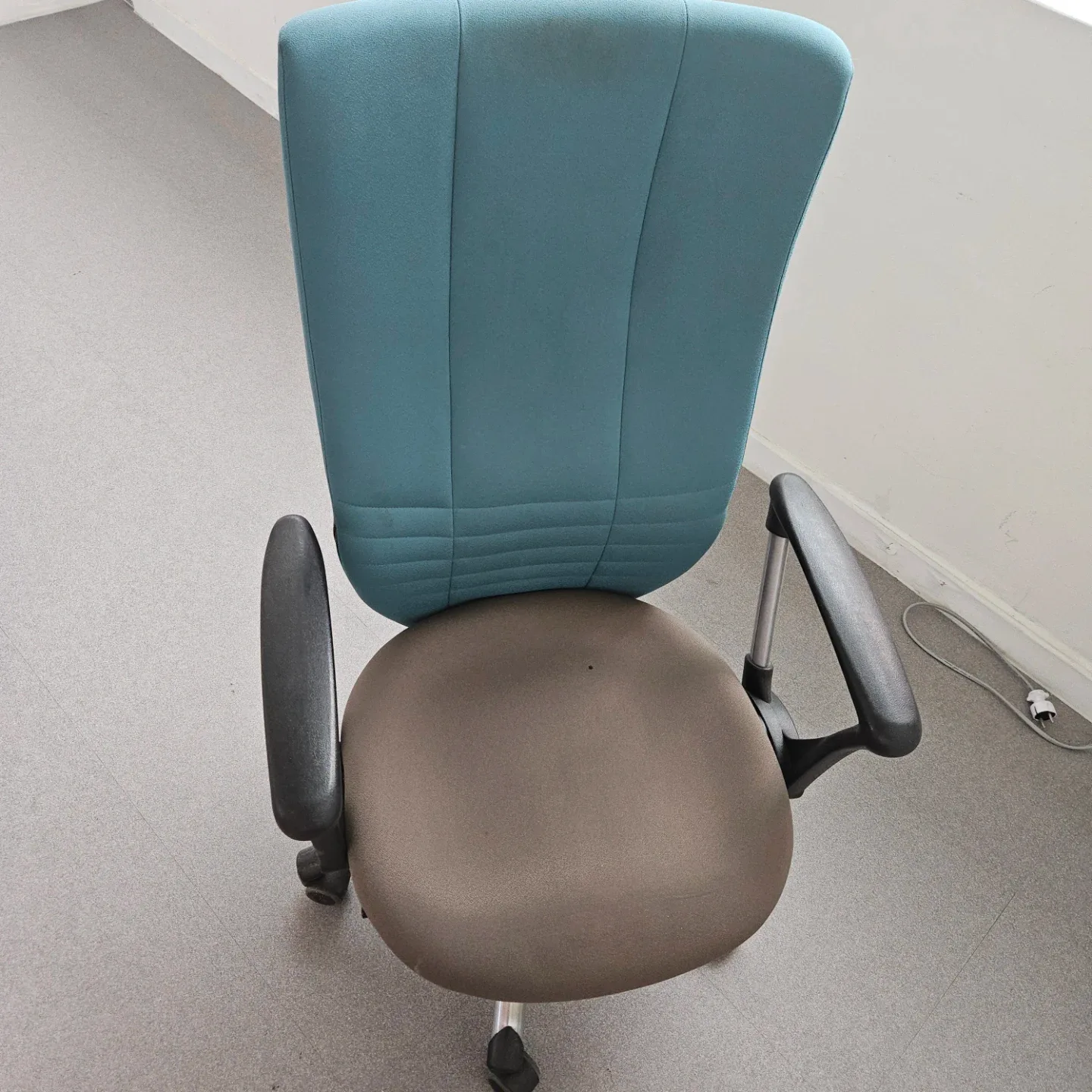 의자 가져가서 쓰실분