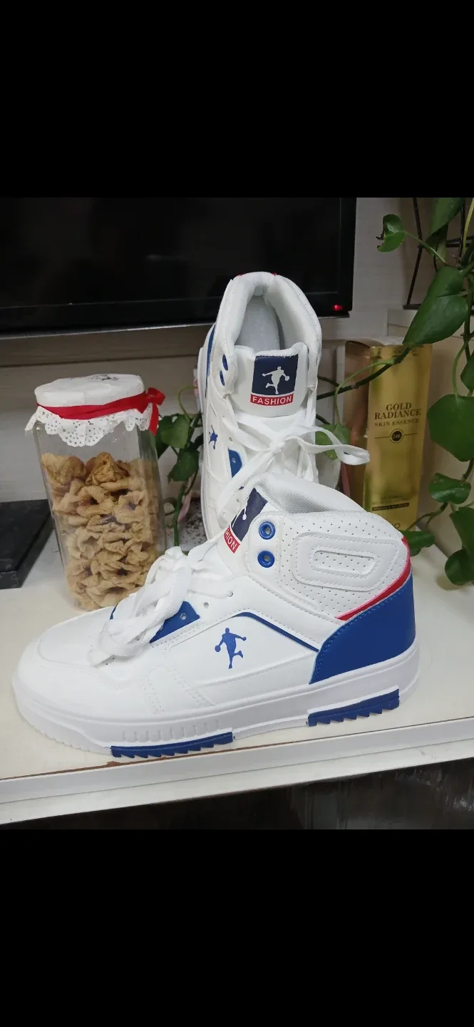 250싸이즈 신발들 사진 넘겨보세요 ⚘️⚘️⚘️