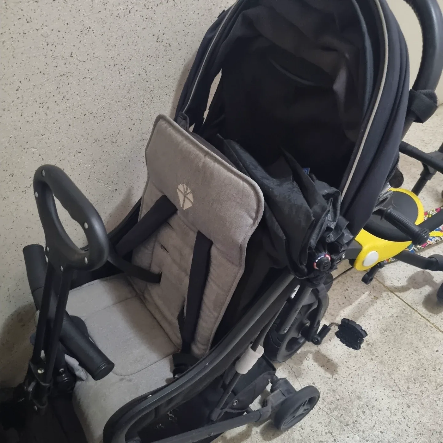 조이 절충형 유모차 블랙