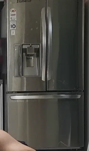 LG 4도어 냉장고 (정수기 포함)