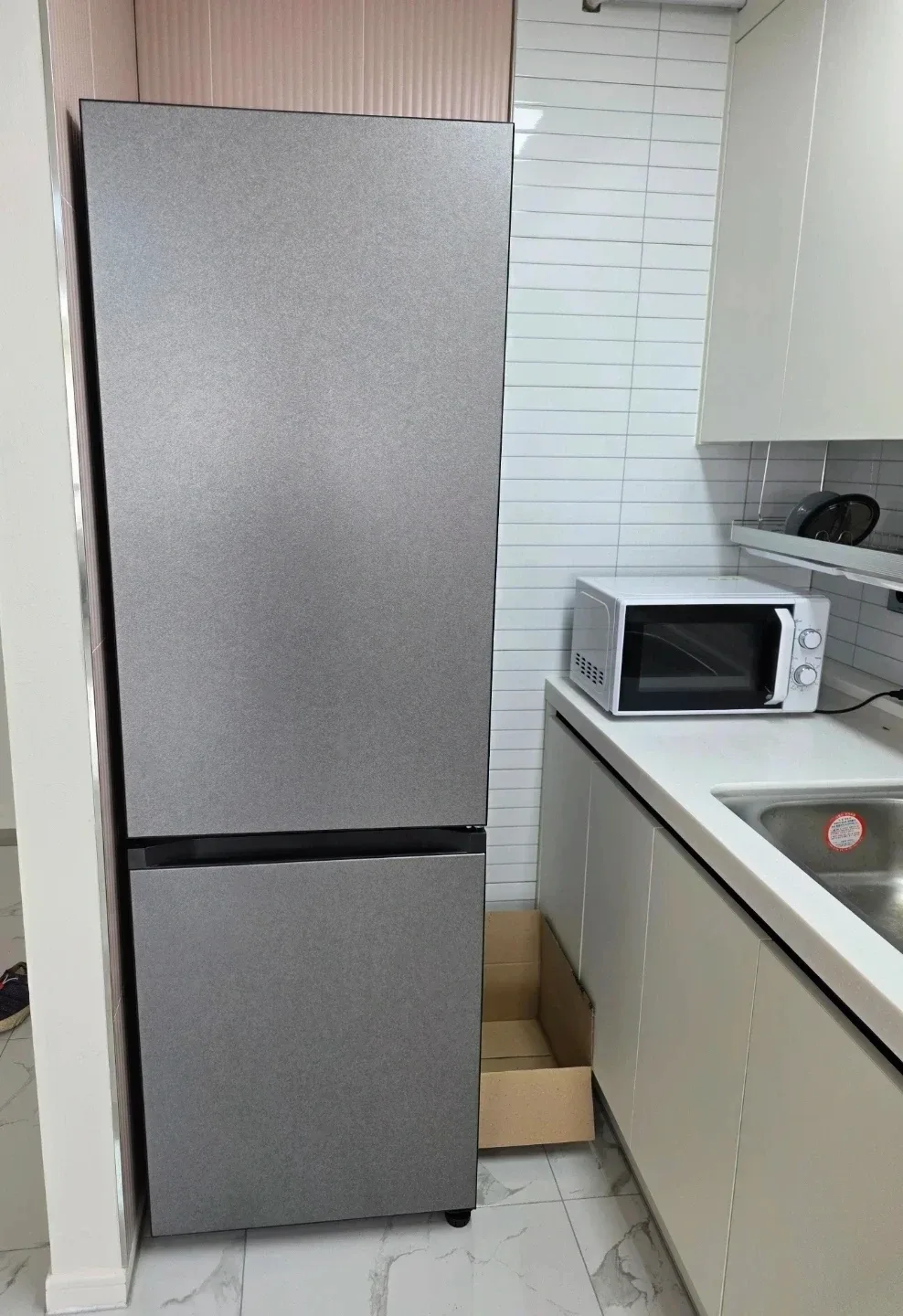 얼마사용안한 비스코프 333리터 냉장고, 엘지 21키로 드럼세탁기( 가져다 드려요 )