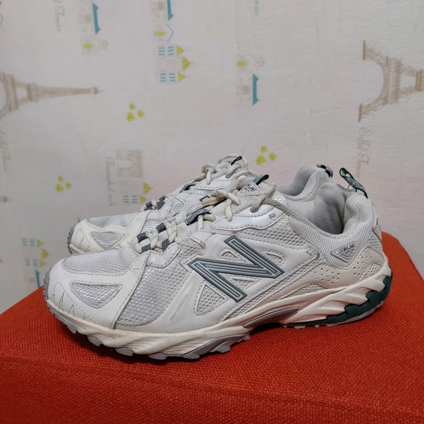 뉴발란스 ML610TAG 운동화 255mm