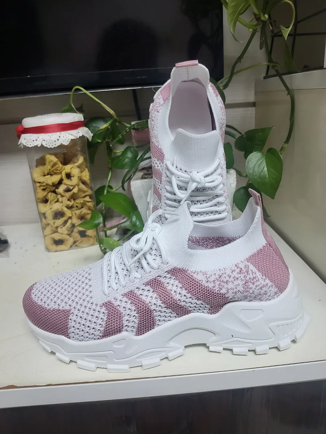 235싸이즈신발 💖💖예쁜 모자들 사진 넘겨보세요 ⚘️⚘️⚘️