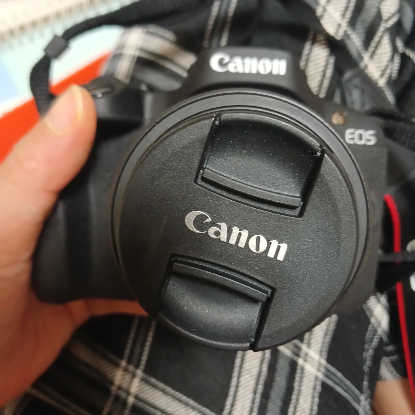 캐논 EOS R50 미러리스 카메라