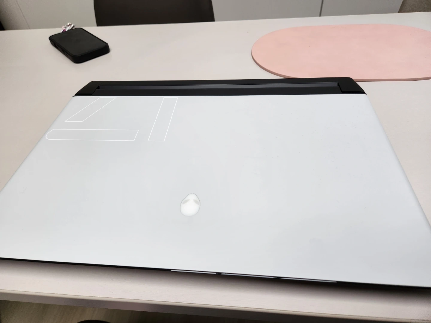 DELL 에일리언웨어 M17 R3 A005KR