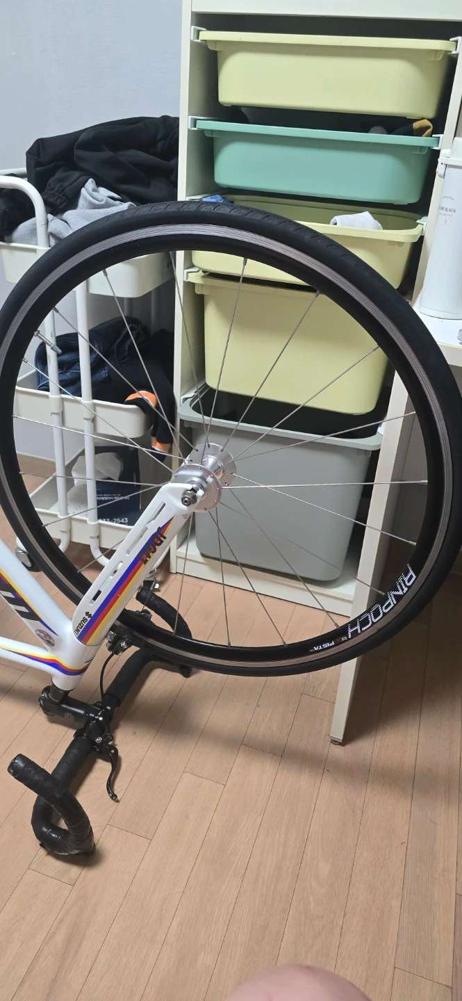 PINPOCH RW565 PISTA 휠셋