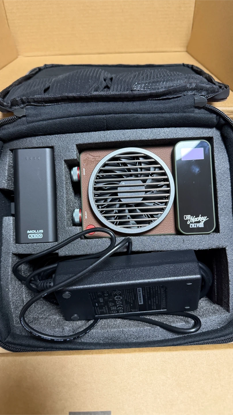 지윤 MOLUS X100 RGB PRO + 추가 배터리