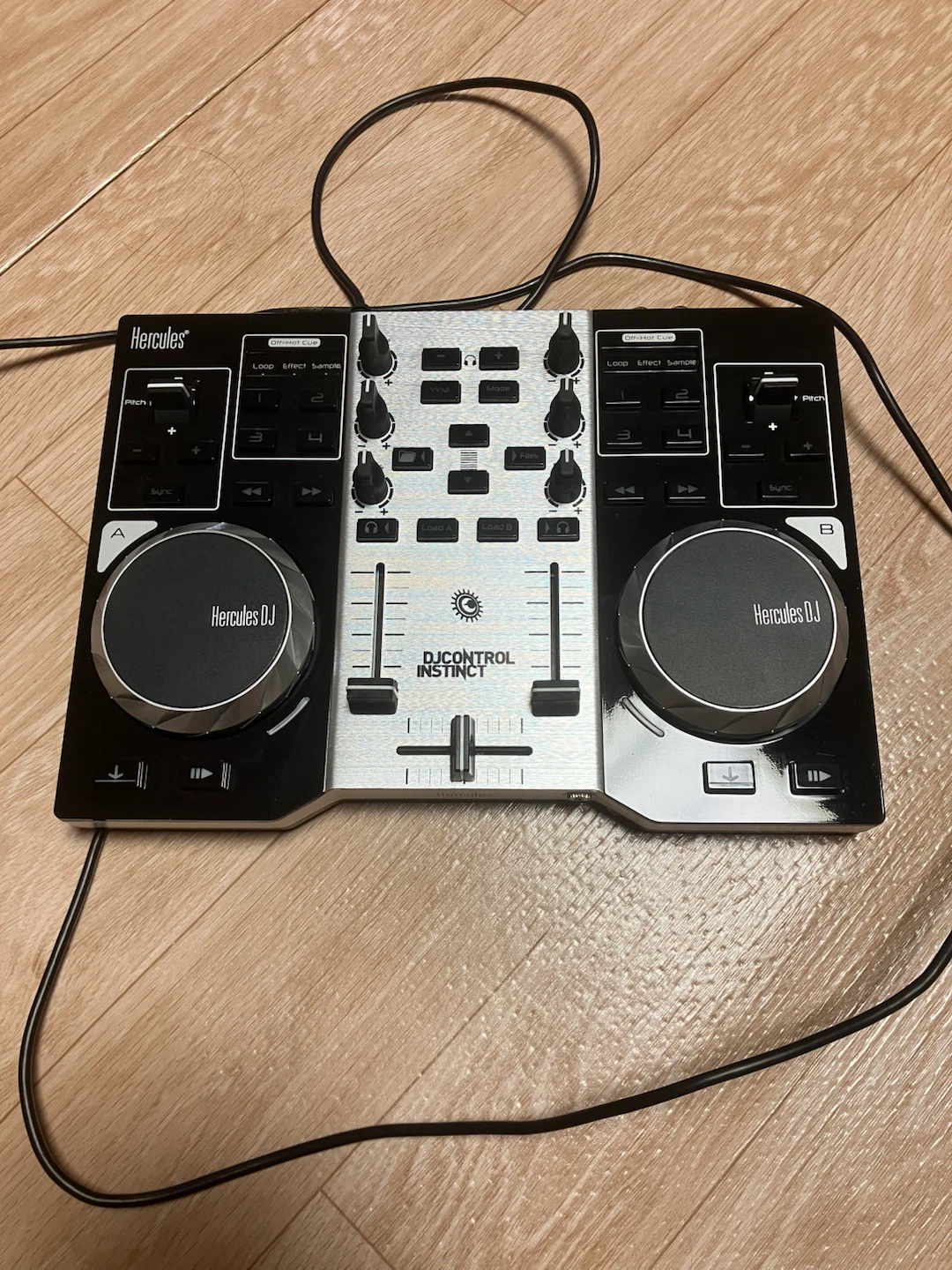Hercules DJControl Instinct S DJ 컨트롤러 | 취미/게임/음반 | 당근 중고거래