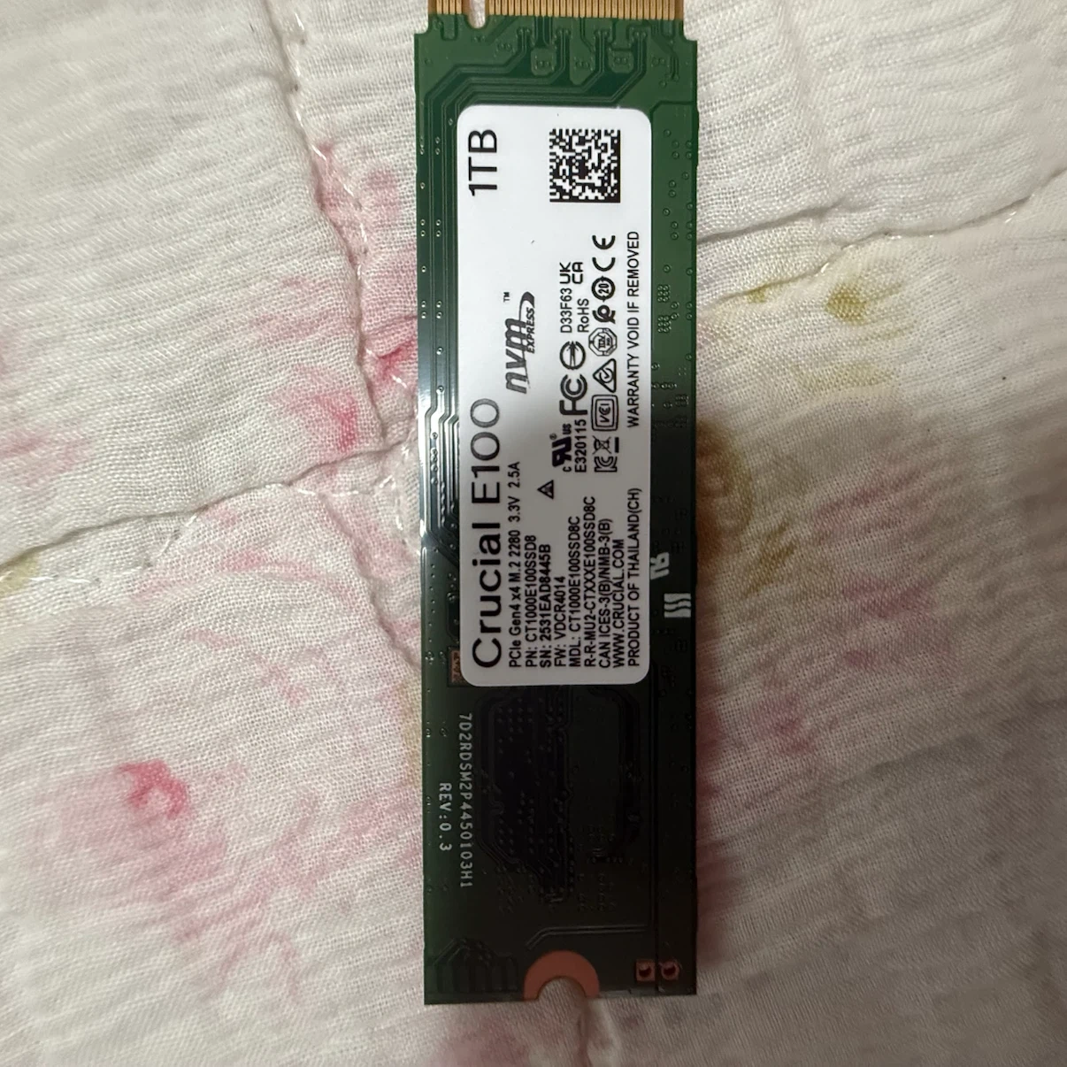 Crucial E100 1TB NVMe SSD