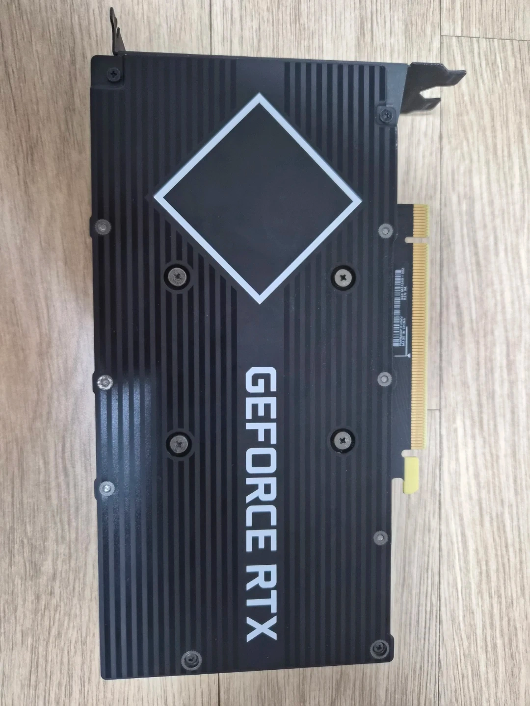 NVIDIA GeForce RTX 3060 Ti 그래픽카드