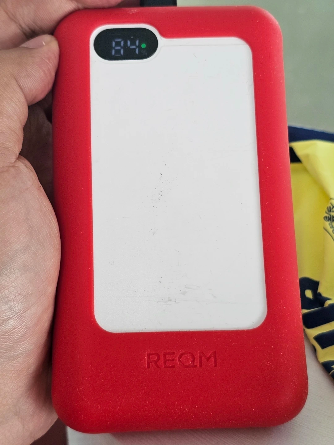 REQM 보조배터리 레드