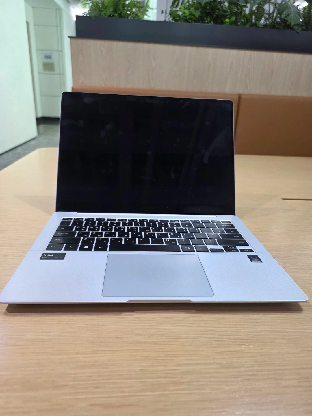 삼성 갤럭시북 실버 14인치 512g
