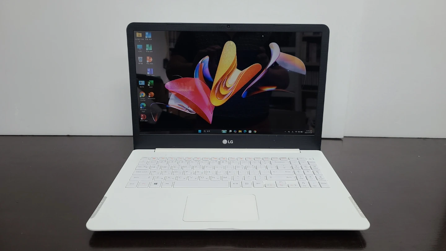 터치스크린 1.79Kg 1256GB LG 울트라 15.6인치 i5-6200U 노트북