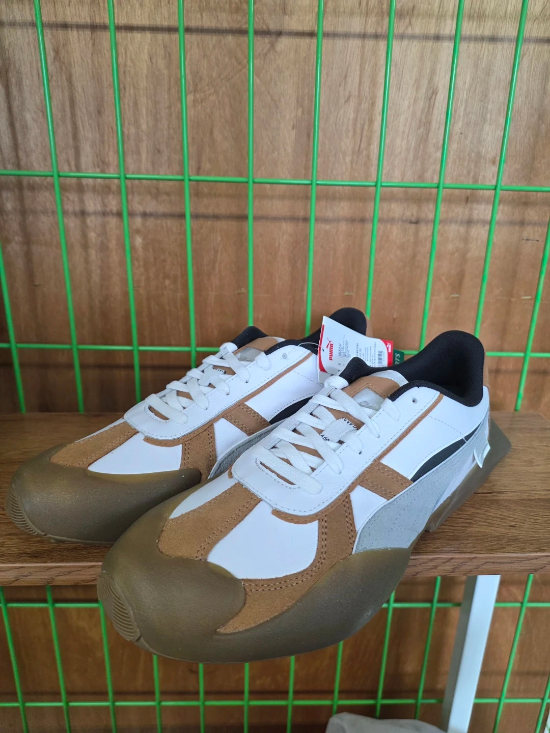 푸마 베이더런 KR 화이트 브라운 285mm