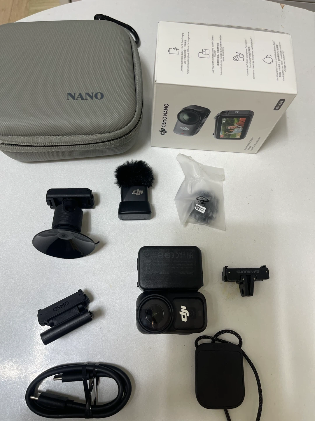 DJI 오즈모 나노 스탠다드 콤보 64GB