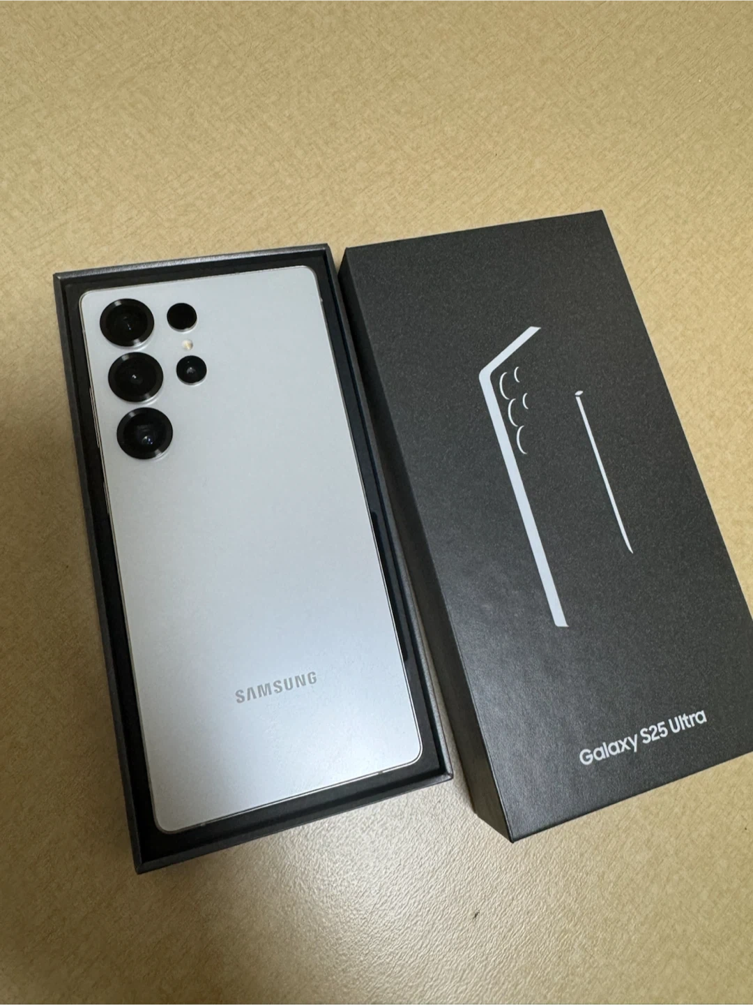 삼성 갤럭시 S25 울트라 화이트 1tb