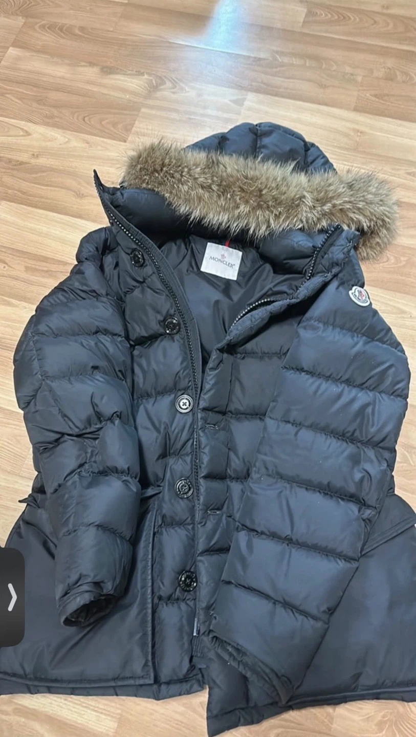 몽클레어 클루니 블랙 23FW 4s 에누리 가능