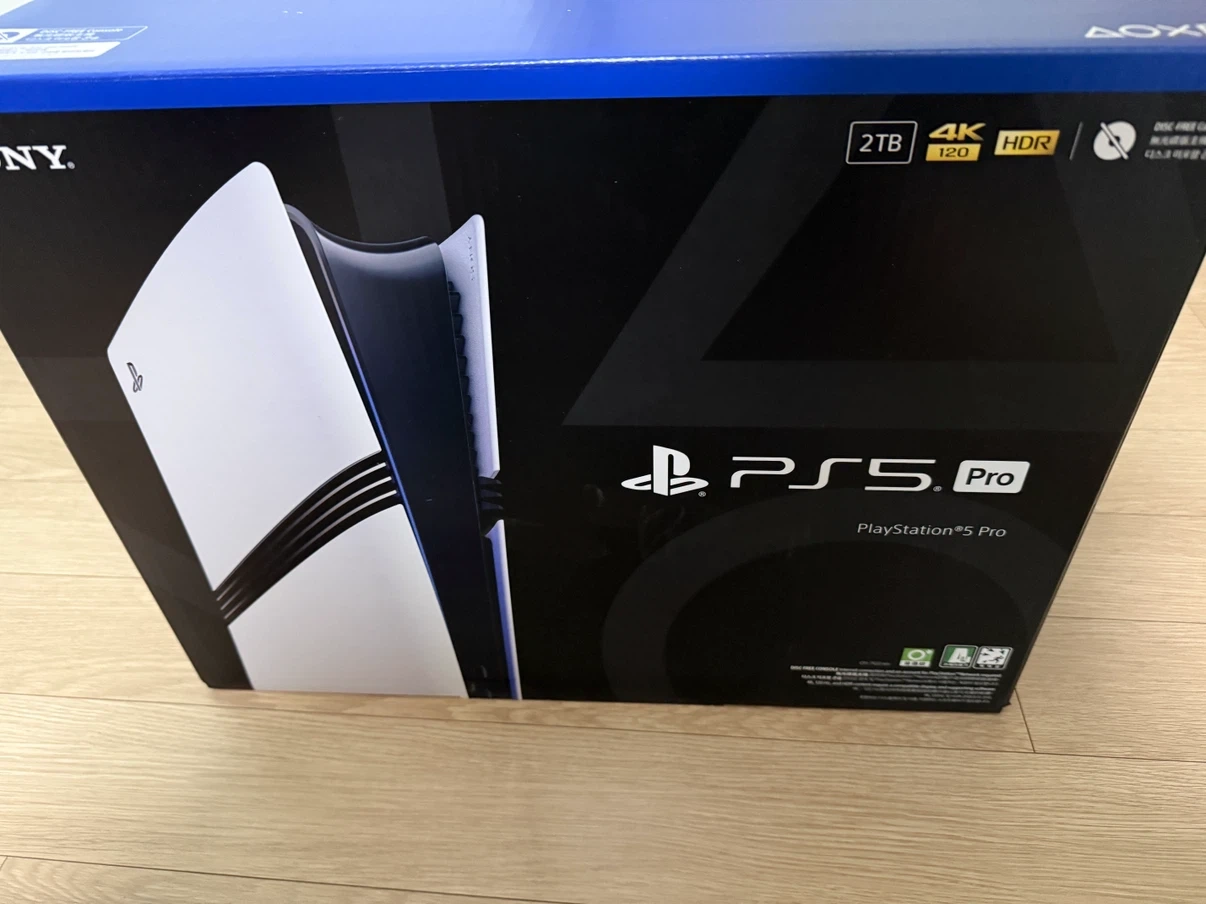 소니 PS5 Pro 2TB 콘솔 + 듀얼 컨트롤러2 + 충전거치대 + 콘솔거치대 + 발열쿨링팬 풀세트
