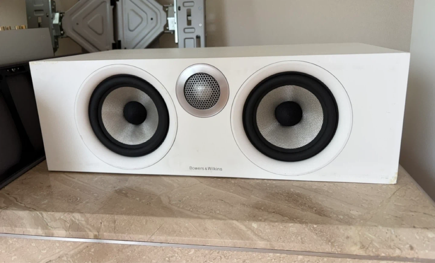 Bowers & Wilkins HTM6