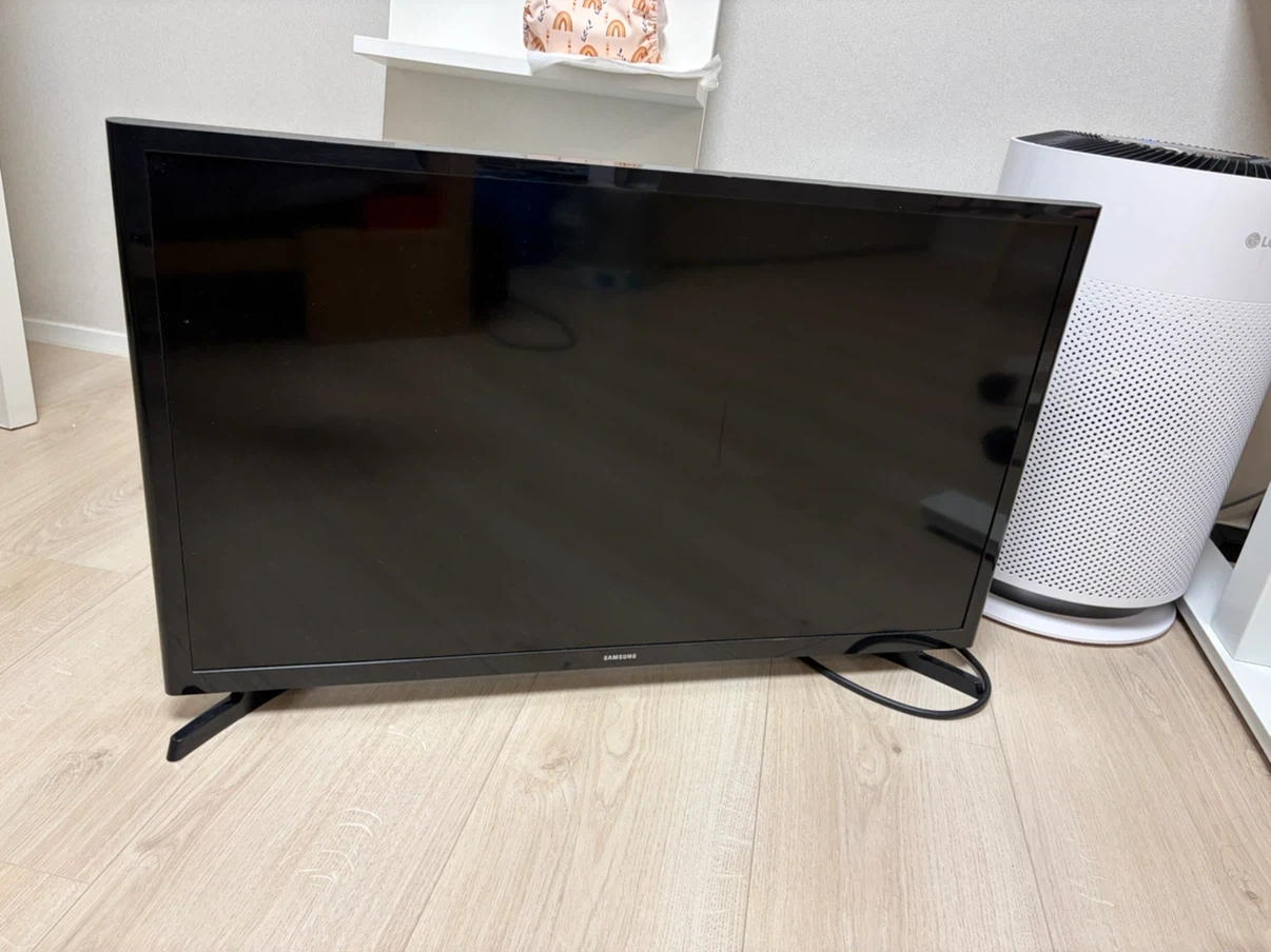 삼성 32인치 HD TV UN32J400DAFXZA
