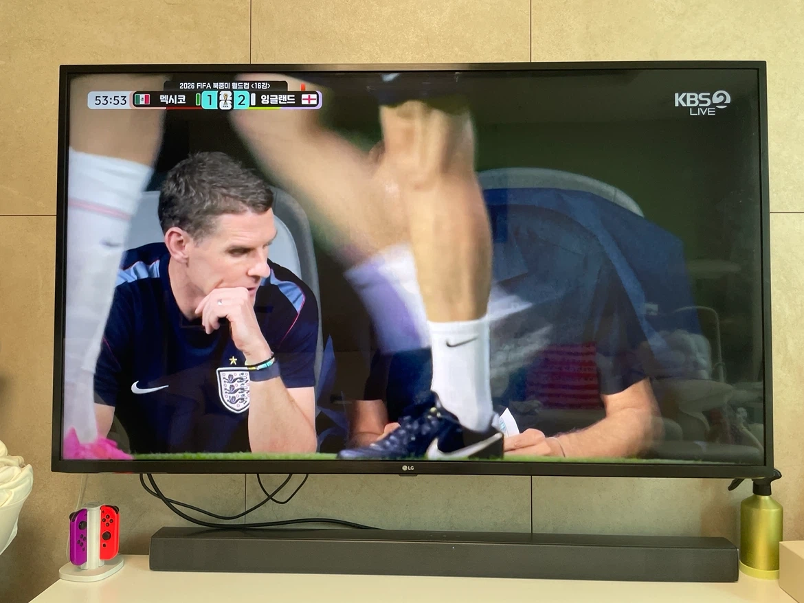 LG 55인치 UHD TV + 사운드바 + 브라켓