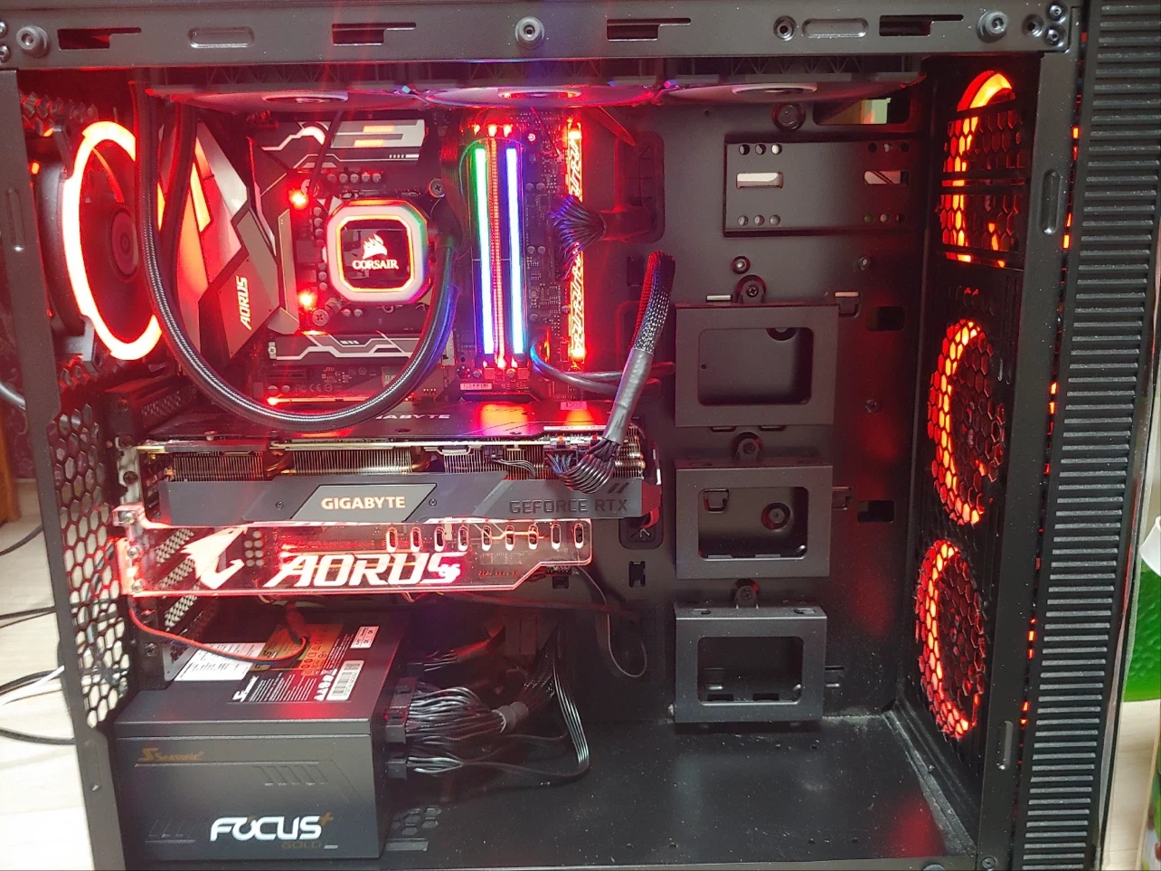 RTX 3060 Ti + i9 반본체
