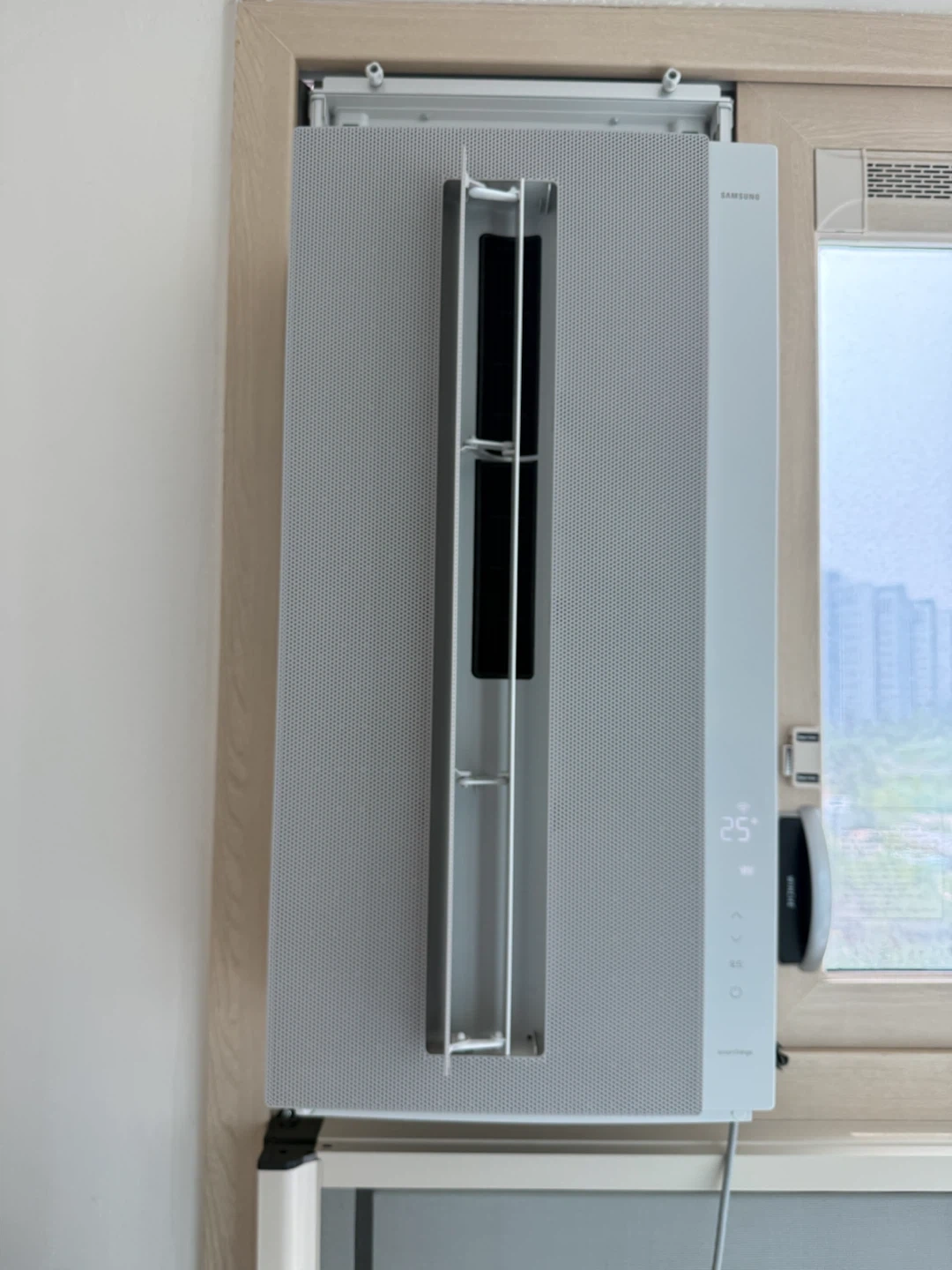 (이사정리)삼성 비스포크 창문형 에어컨 AW06C7155GWA 캔버스 그레이