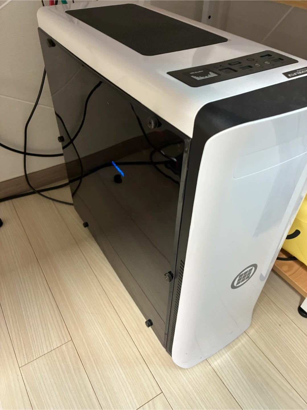 컴퓨터본체 i7-7700 / GTX 1070 Ti / RAM 16G / SSD+HDD 본체