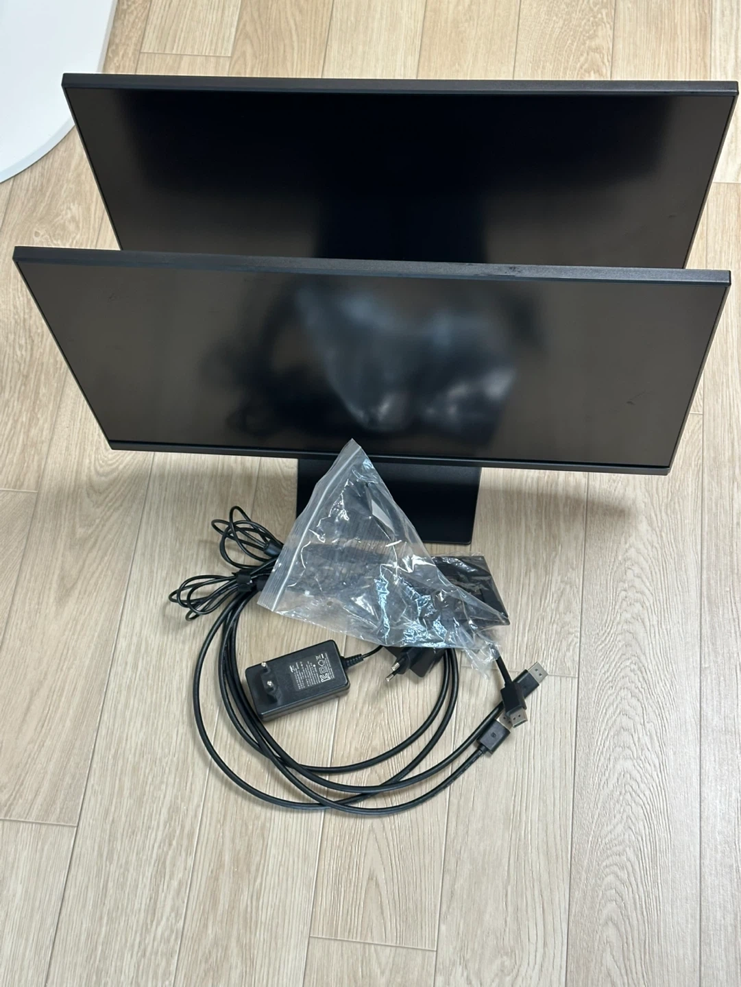 한성컴퓨터 울트론 2460g 모니터 판매