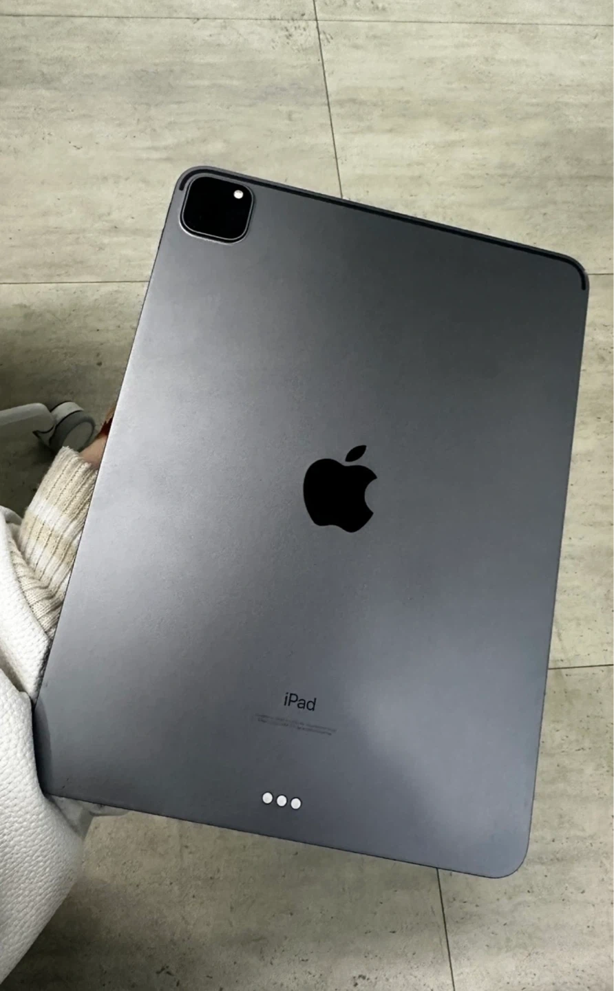 ipad pro 11 (2세대) 팝니다! + 애플펜슬